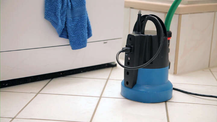 Güde Flachsaugerpumpe GFS 401 S